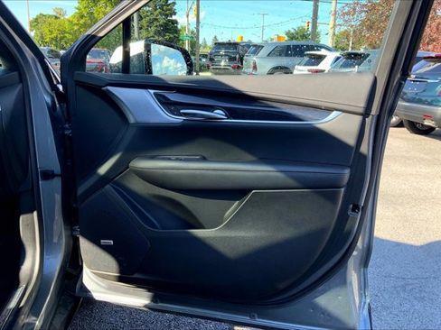 Used 2022 Cadillac XT5 Premium Luxury w/ LPO, Floor Liner Package image 24