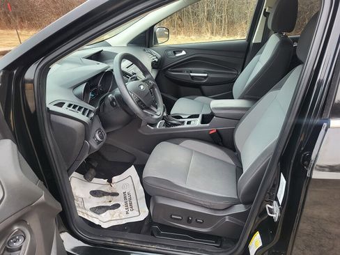 Used 2017 Ford Escape SE w/ SE Cold Weather Package image 11