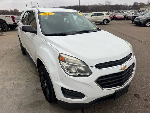 Used 2016 Chevrolet Equinox LS FWD image 3