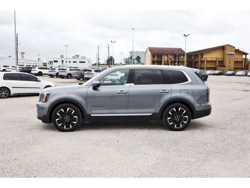Used 2023 Kia Telluride SX AWD/4WD image 4
