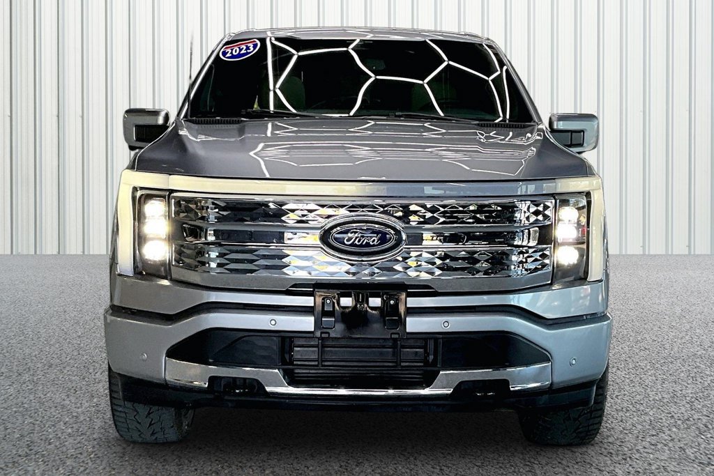 Used 2023 Ford F150 Lightning Platinum AWD/4WD image 2