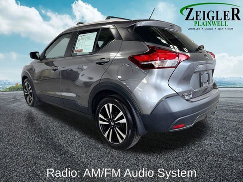 Used 2019 Nissan Kicks SV w/ Exterior Package FWD image 3