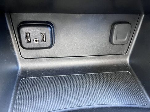 Used 2021 Chevrolet Colorado Z71 image 17