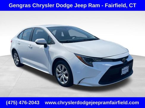 Used 2024 Toyota Corolla LE FWD image 1