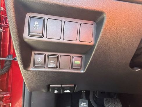 Used 2018 Nissan Rogue Sport SV w/ SV All-Weather Package AWD/4WD image 20
