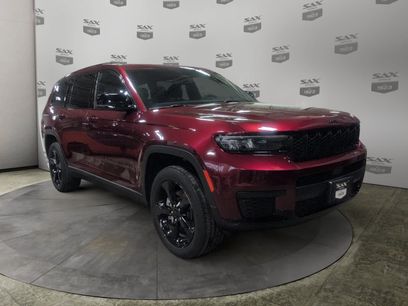 Used 2023 Jeep Grand Cherokee L Laredo