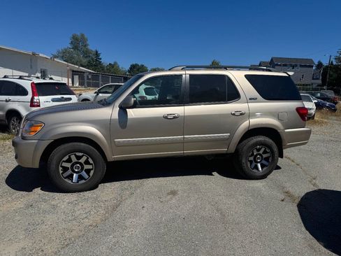 Used 2007 Toyota Sequoia SR5 image 5
