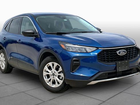 Certified 2023 Ford Escape Active FWD image 3
