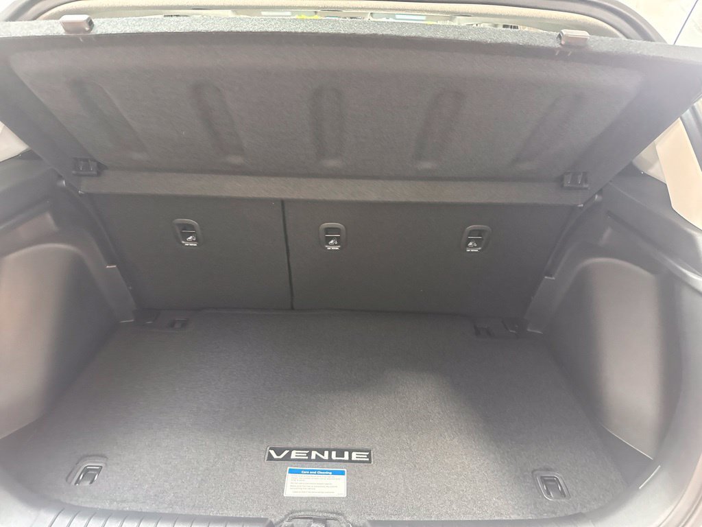 New 2026 Hyundai Venue SEL FWD image 9
