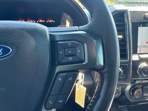 Used 2017 Ford F150 XLT w/ Equipment Group 302A Luxury AWD/4WD image 16