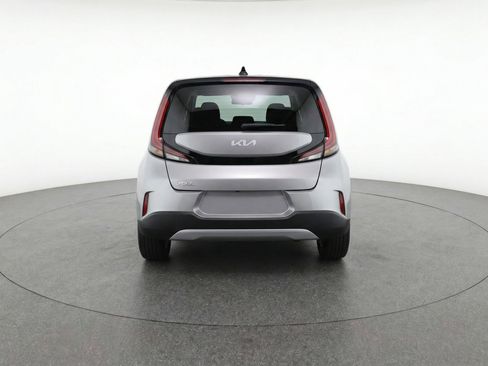 Used 2025 Kia Soul LX w/ LX Technology Package image 7
