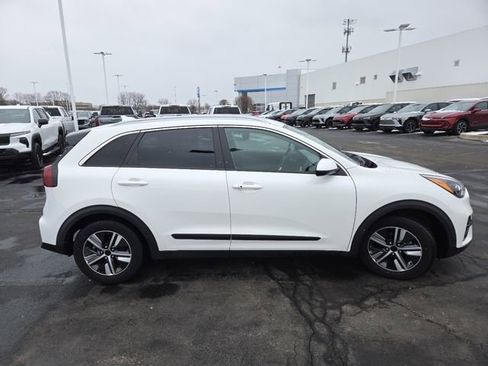 Used 2020 Kia Niro LXS image 15