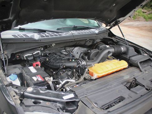 Used 2017 Ford F150 XL w/ Equipment Group 101A Mid RWD image 42