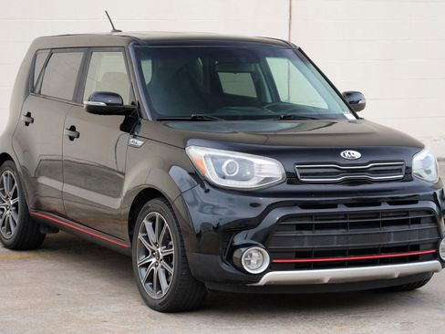 Used 2018 Kia Soul ! w/ Tech Package FWD image 48