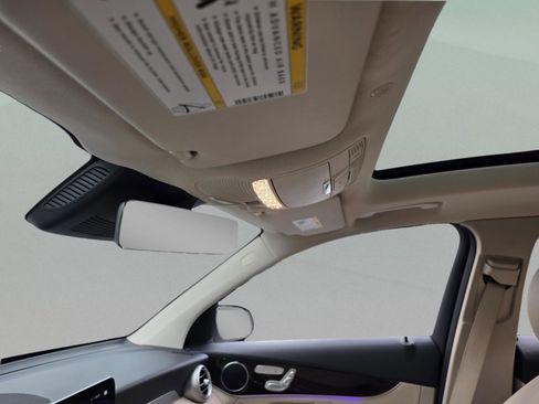 Used 2022 Mercedes-Benz GLC 300 GLC 300 image 16