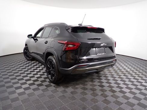New 2026 Chevrolet Trax ACTIV w/ Sunroof Package image 11