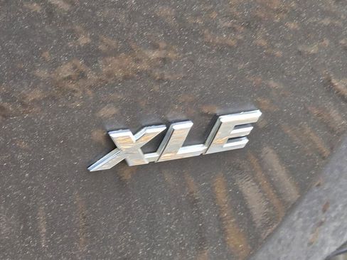 Used 2018 Toyota RAV4 XLE w/ Plus Extra Value Package image 26