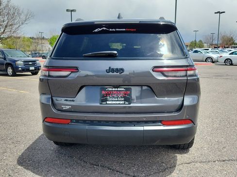 Used 2023 Jeep Grand Cherokee L Laredo AWD/4WD image 9
