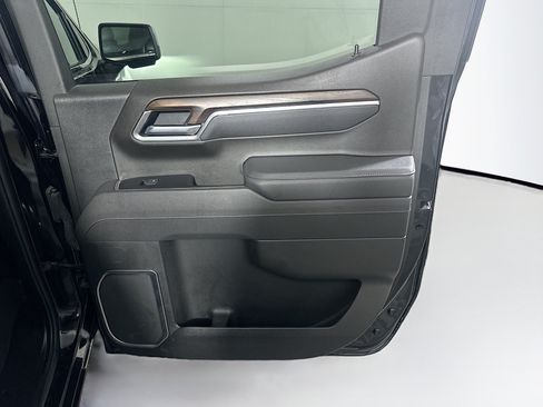 Used 2025 GMC Sierra 1500 SLT AWD/4WD image 28