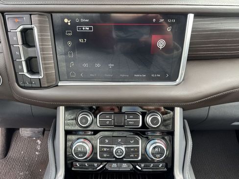 Certified 2023 GMC Yukon Denali image 13