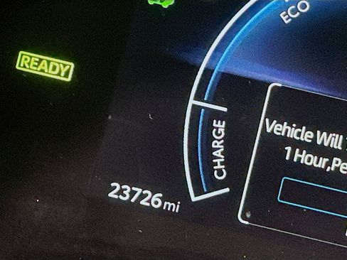 Used 2025 Toyota Camry LE image 18