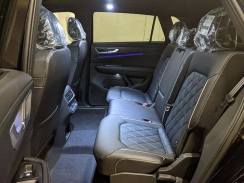 New 2026 Volkswagen Atlas Cross Sport SEL Premium R-Line image 23