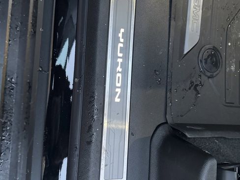 New 2026 GMC Yukon XL Elevation w/ Elevation Premium Package image 22