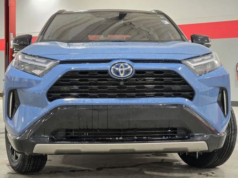 Used 2022 Toyota RAV4 XSE AWD/4WD image 18