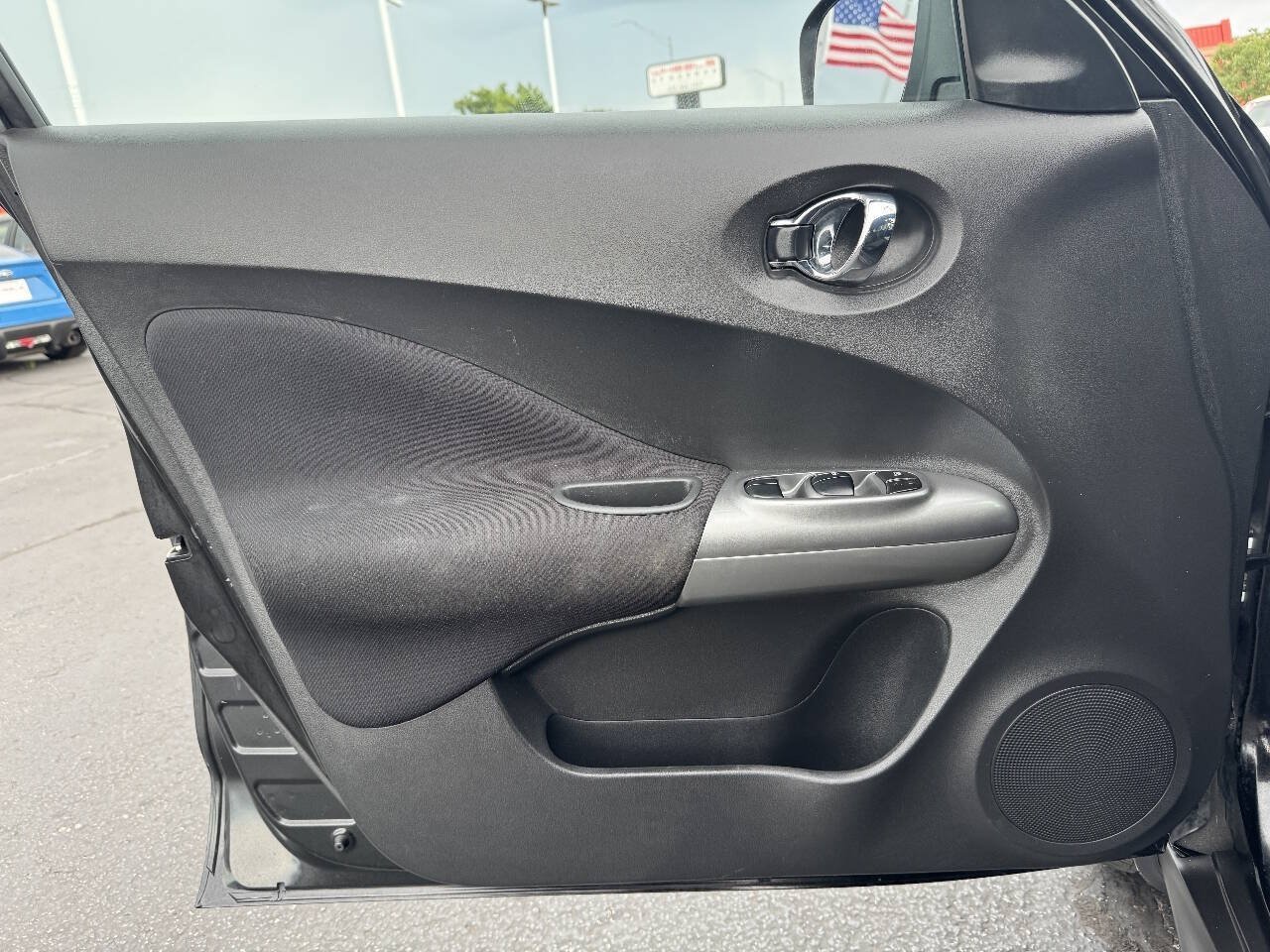Used 2016 Nissan Juke S FWD image 14