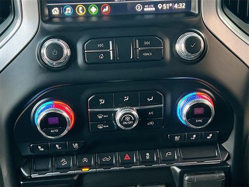 Used 2020 GMC Sierra 1500 SLT w/ SLT Premium Package image 15