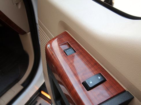 Used 2016 Ford F250 King Ranch w/ FX4 Off-Road Package image 38