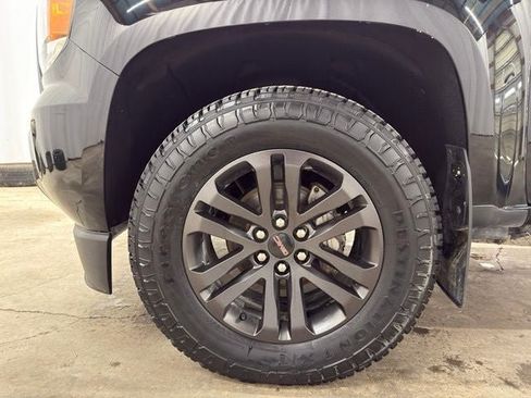 Used 2020 GMC Canyon SLE w/ Elevation Edition AWD/4WD image 27