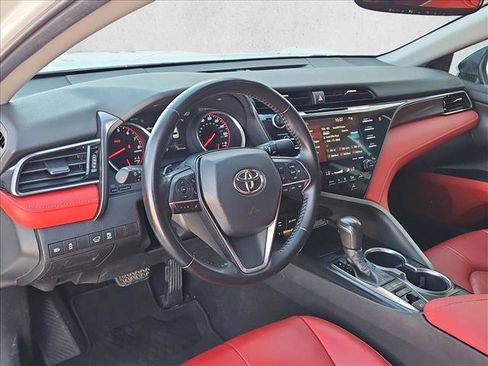 Used 2019 Toyota Camry XSE image 10