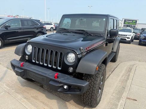 Used 2018 Jeep Wrangler Unlimited Rubicon AWD/4WD image 2