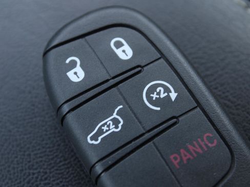 Used 2022 Jeep Compass High Altitude AWD/4WD image 16