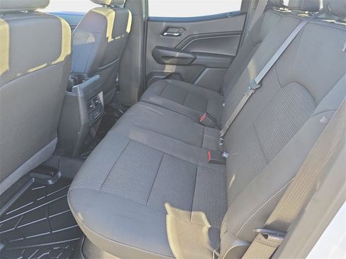 Used 2024 GMC Canyon Elevation w/ Convenience Package image 17