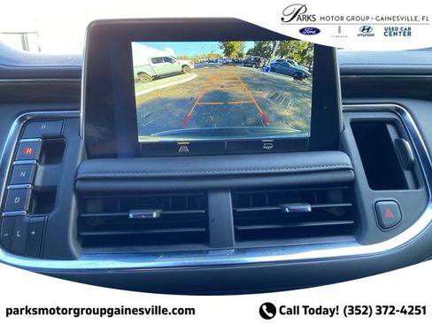 Used 2024 Chevrolet Suburban LT image 22