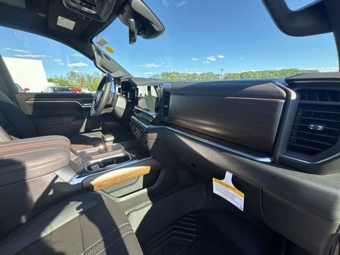 New 2026 Chevrolet Silverado 1500 High Country w/ Technology Package AWD/4WD image 30