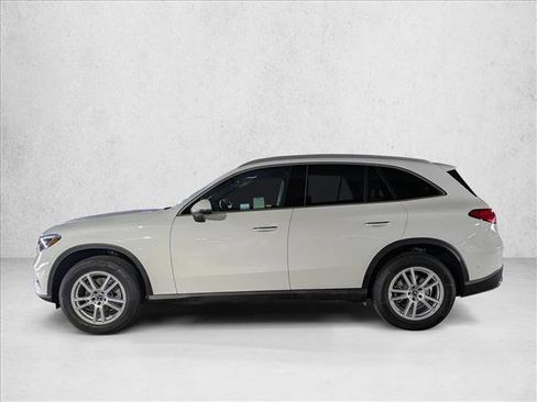 Certified 2025 Mercedes-Benz GLC 300 GLC 300 image 9