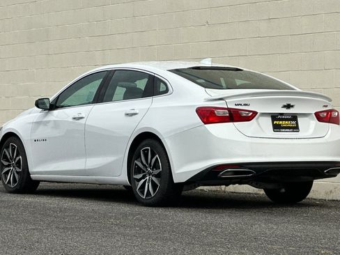 Used 2023 Chevrolet Malibu RS w/ LPO, Floor Liner Package FWD image 6