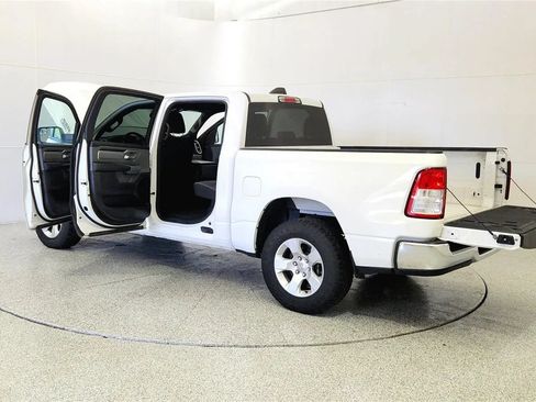 Used 2023 RAM 1500 Big Horn AWD/4WD image 12