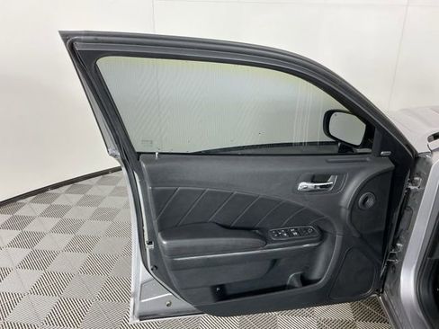 Used 2014 Dodge Charger R/T image 12