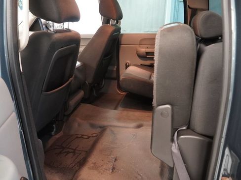 Used 2010 Chevrolet Silverado 1500 W/T AWD/4WD image 18