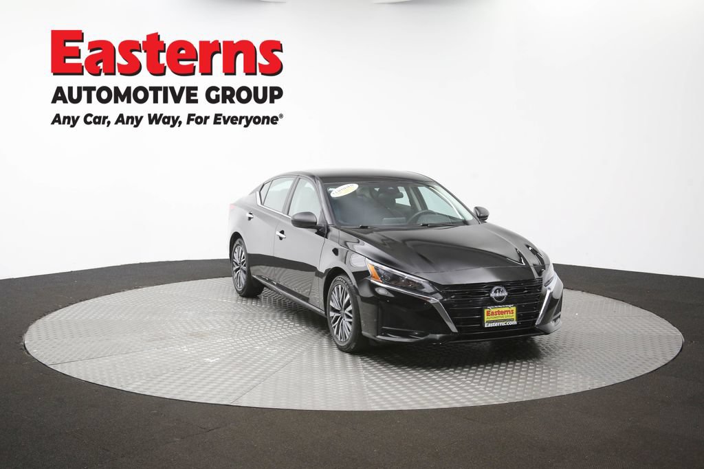Used 2025 Nissan Altima 2.5 SV FWD image 50