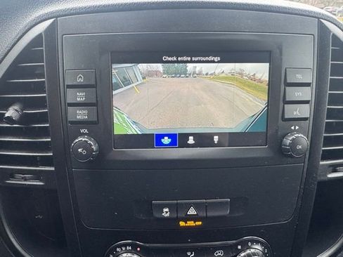 Used 2022 Mercedes-Benz Metris image 25
