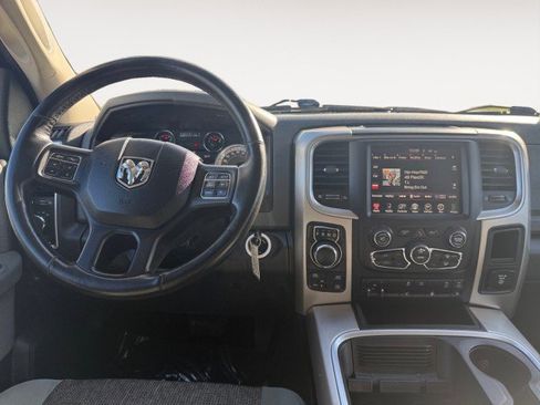 Used 2017 RAM 1500 Big Horn image 2