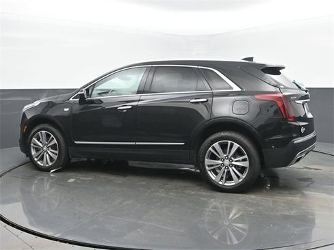 Certified 2025 Cadillac XT5 Premium Luxury image 3