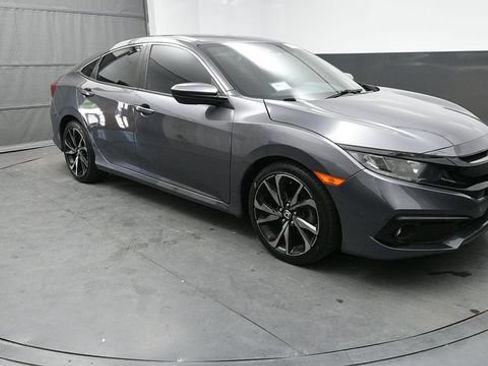 Used 2021 Honda Civic Sport image 2