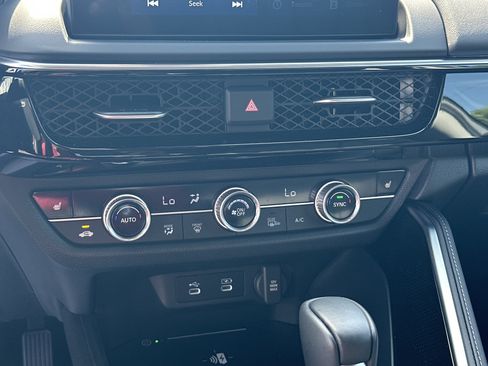 Certified 2025 Acura ADX FWD image 35