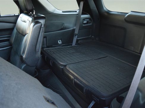 Certified 2024 Ford Explorer ST w/ Equipment Group 401A AWD/4WD image 9